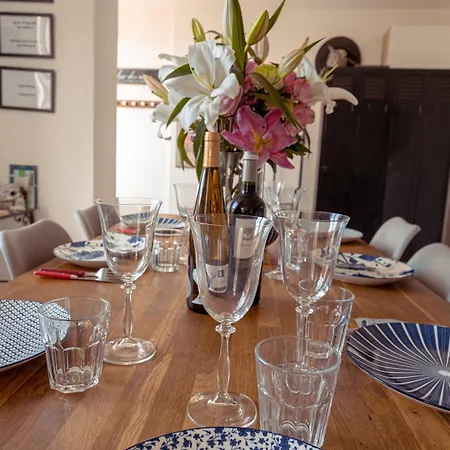 Les Enfants, A Table ! Hébergement de vacances *